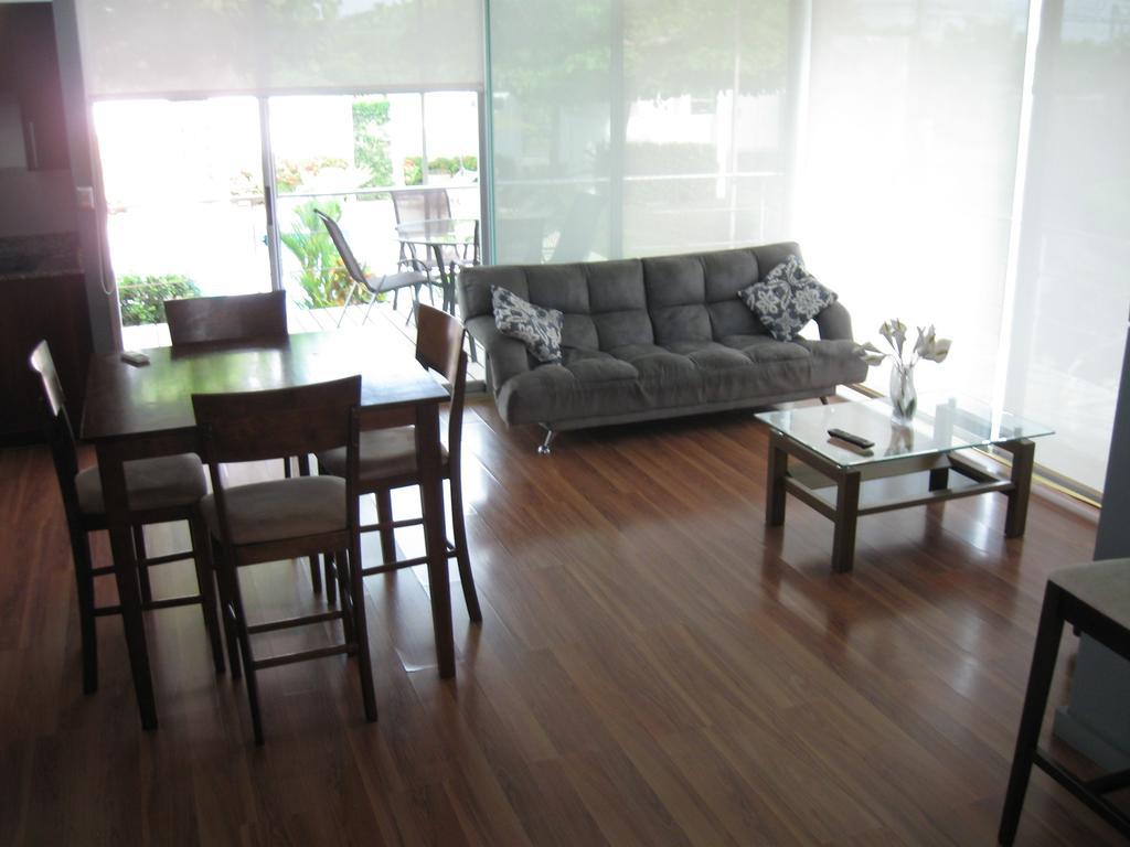 Hermosa Lofts Jaco Room photo